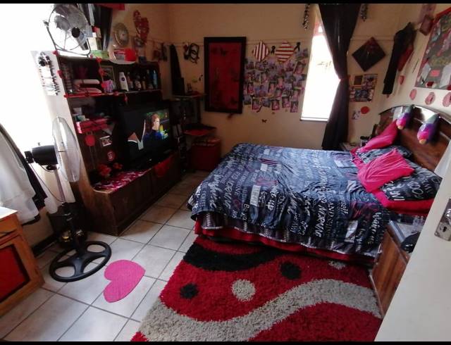 3 BEDROOM HOUSE SOLD IN STILFONTEIN EXT 1